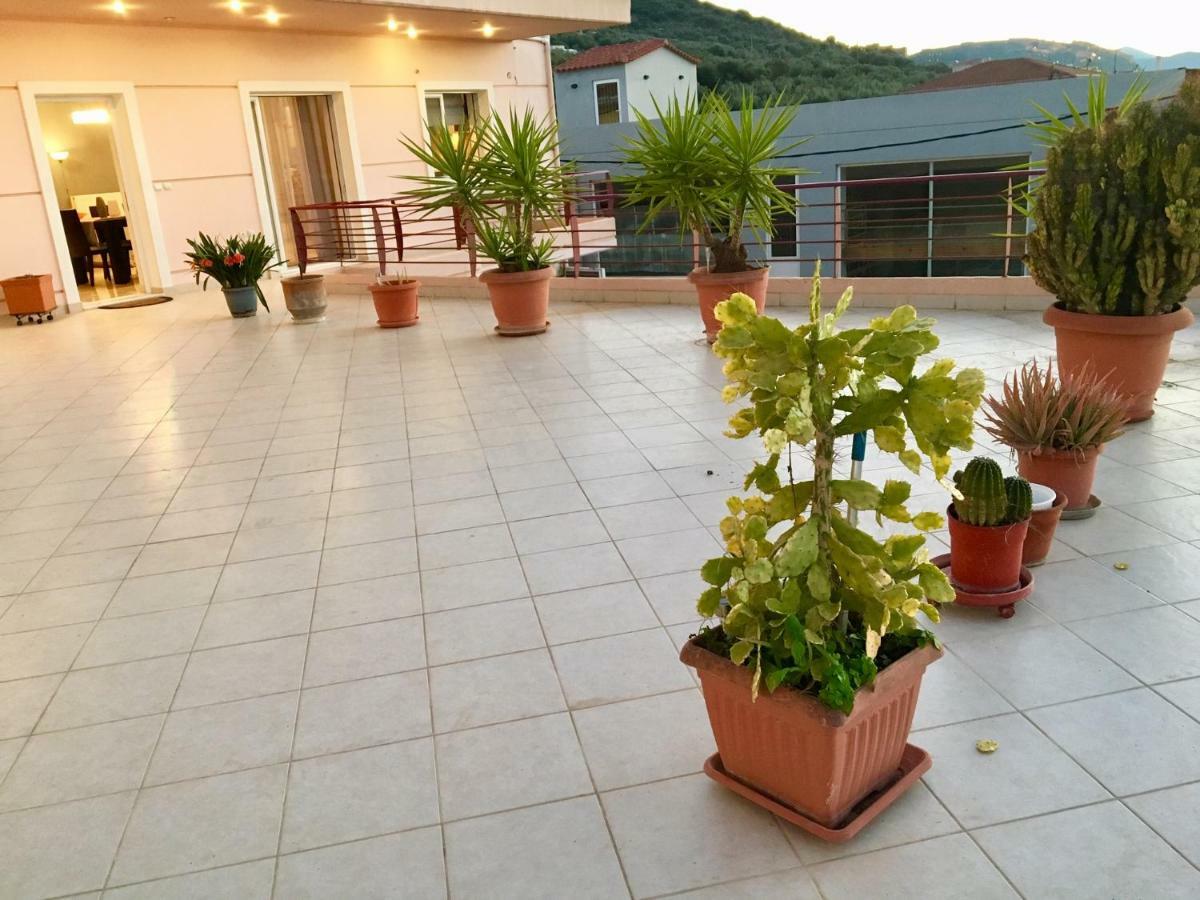 Luxury House In Nafplio With A Great View Balcony Apartment Bagian luar foto