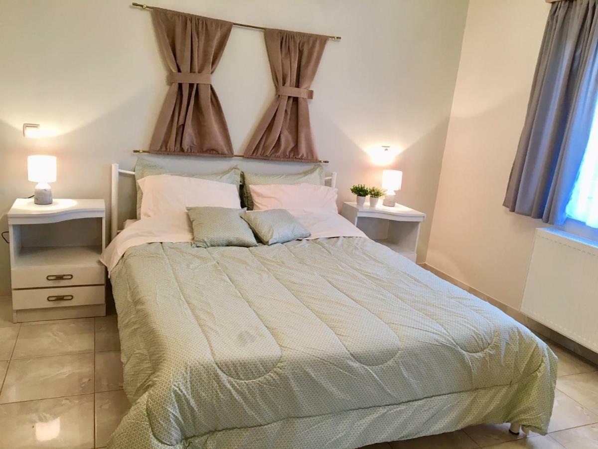 Luxury House In Nafplio With A Great View Balcony Apartment Bagian luar foto