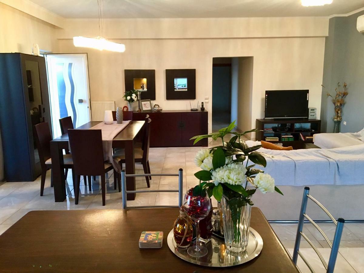 Luxury House In Nafplio With A Great View Balcony Apartment Bagian luar foto